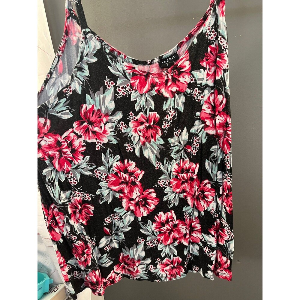 Torrid size 0 black pink floral tank top super soft